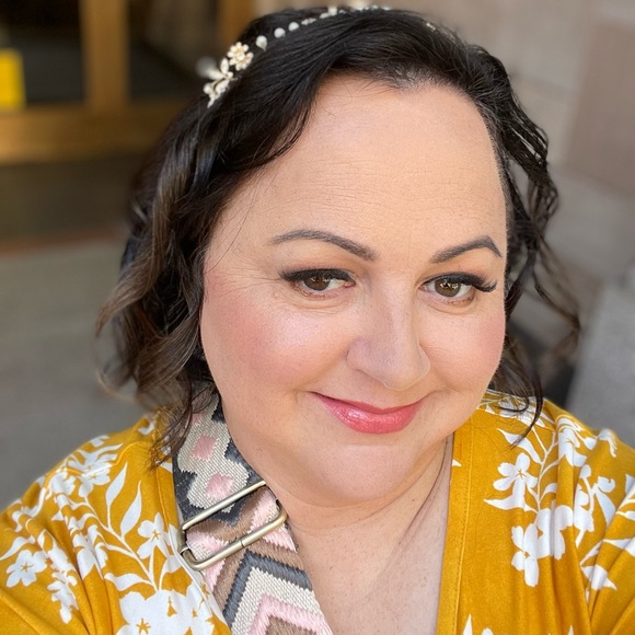 🌟 Join Me for Live Shows on Poshmark! 🌟 Like this listing. - Picture 4 of 6